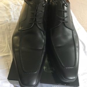 Magnanni Black dress shoes